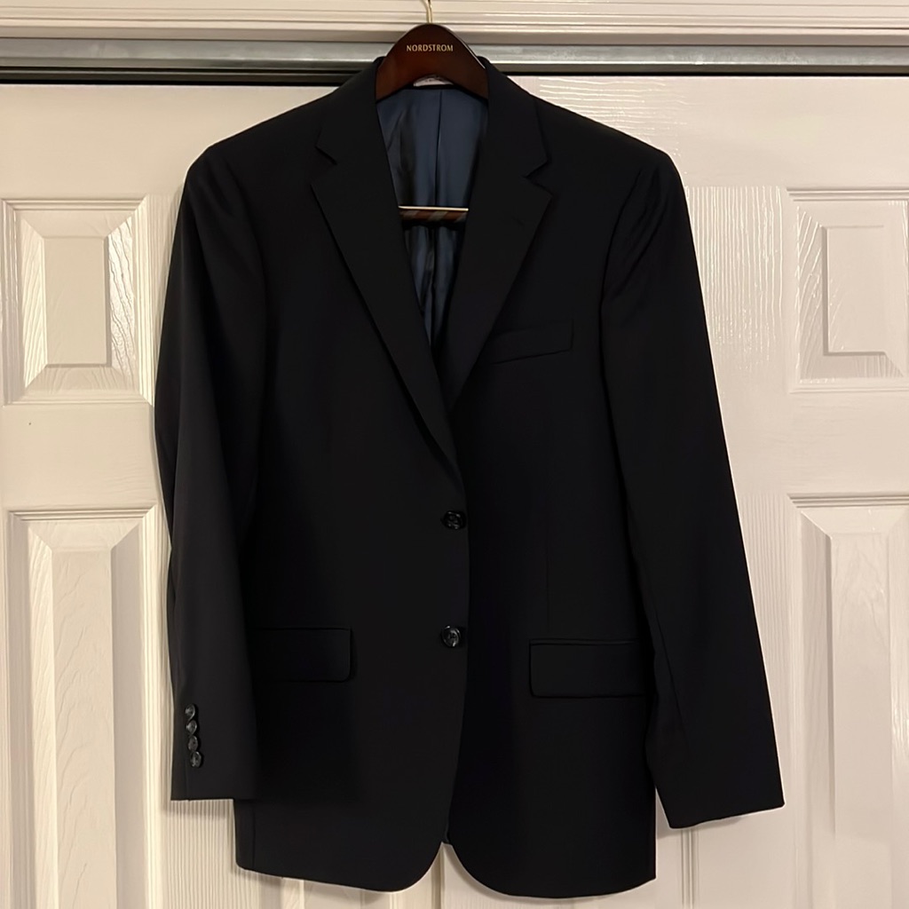 Brand New Hickey Freeman Suit 38r  Pants Are 31x31